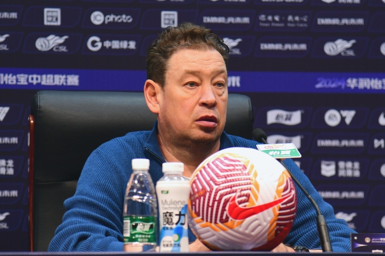 熱議申花：越來(lái)越有強隊氣質(zhì)了，斯盧茨基換上馬萊萊改變局勢