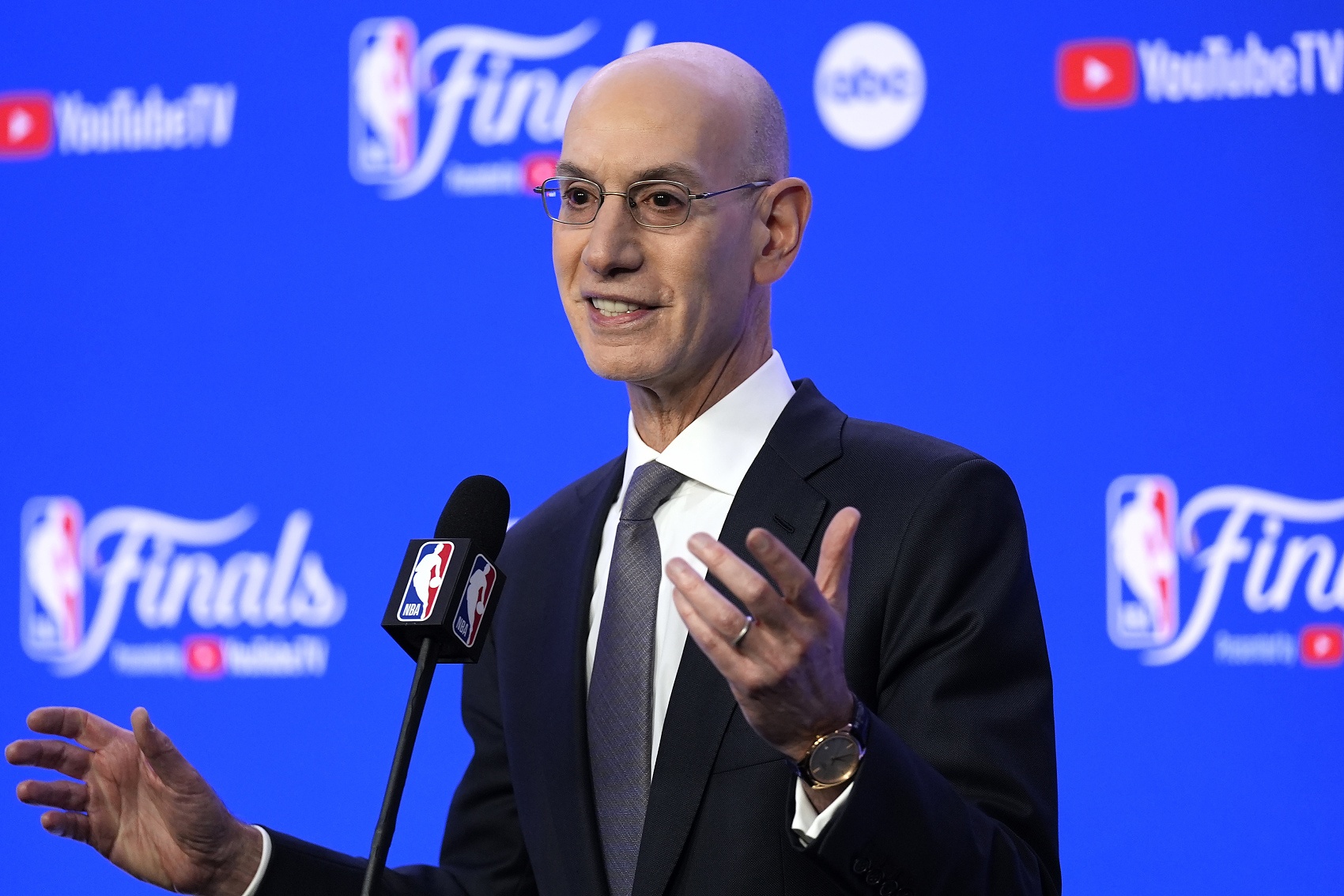 蕭華：NBA的競技水平&比賽質(zhì)量&聯(lián)賽競爭力都達到了歷史頂點(diǎn)